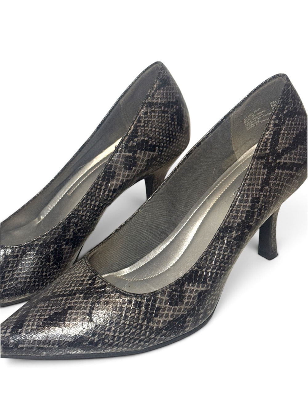 Black and Gray Snake-Print Pointed Toe Heels